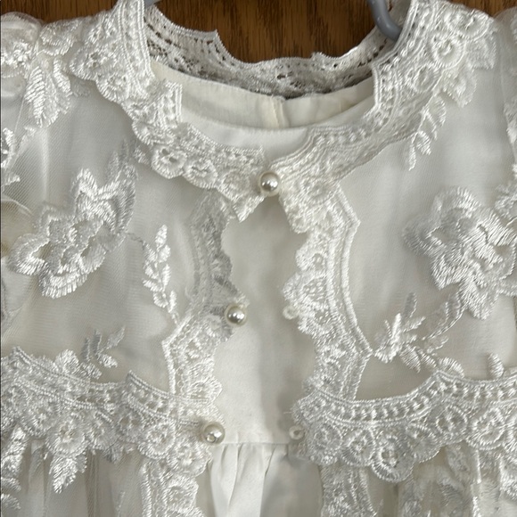 White baptism gown 12-18 months - Picture 4 of 7